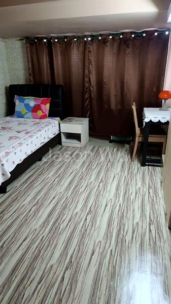 Common Room (HDB) for Rent in  450E Tampines Street 42 - Image 1